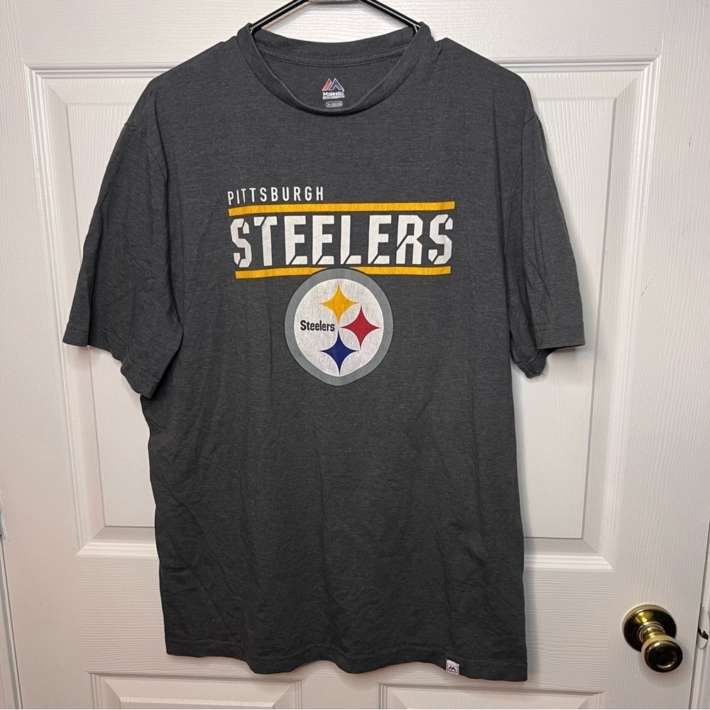 Majestic Pittsburgh Steelers Men’s XL T Shirt NFL Black and Yellow GUC